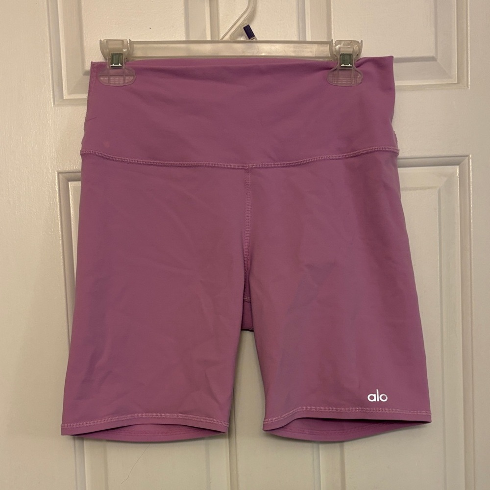 ALO Yoga Women's Lavender Bike Shorts